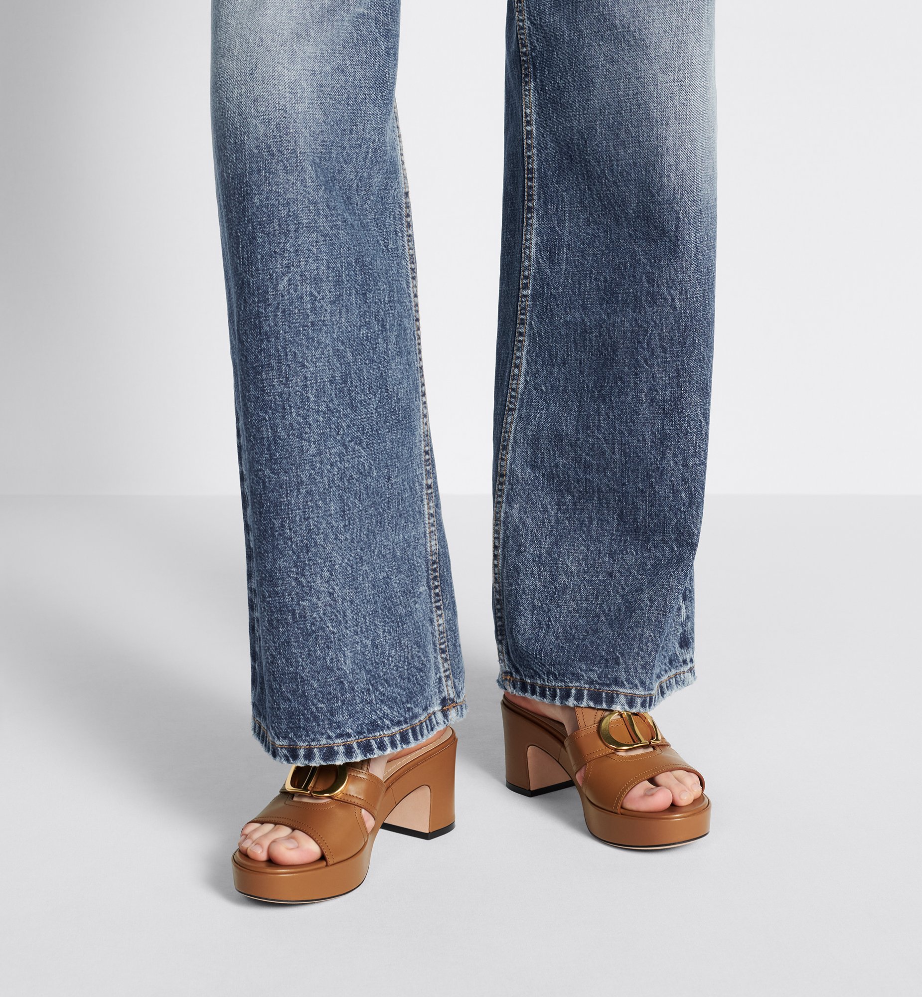 Dior 30 Montaigne Platform Slide - Image 6